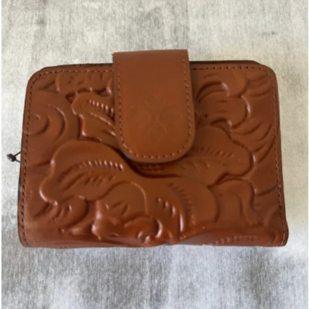 Patricia Nash Iberia Wallet Tooled Leather Bi-fold RFID Florence Brown